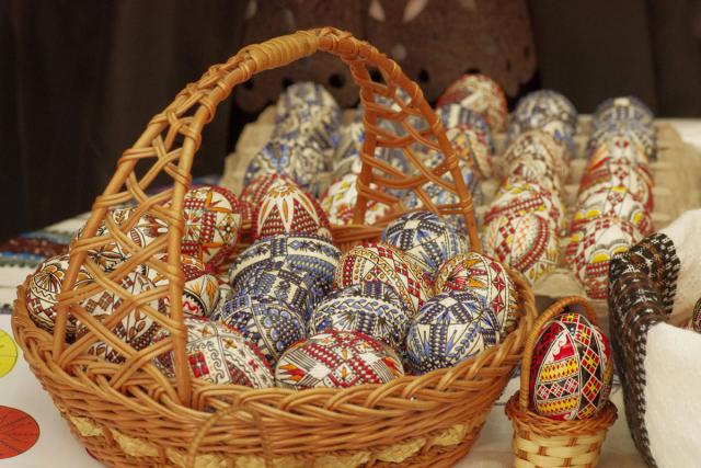 Ouăle încondeiate vestesc, şi la Iaşi, venirea Paştilor
