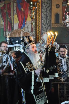 ÎPS Teofan: "Să nu fim doar credincioşi de duminică”