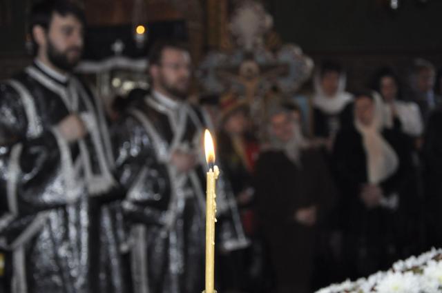 ÎPS Teofan: "Să nu fim doar credincioşi de duminică”