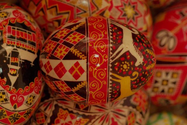 Ouăle încondeiate vestesc, şi la Iaşi, venirea Paştilor