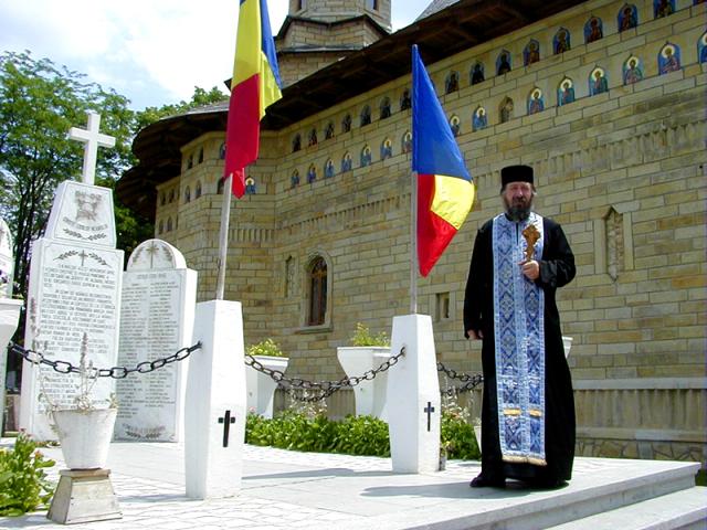 Pentru cine curg lacrimile părintelui Iustin de la Spitalul Socola