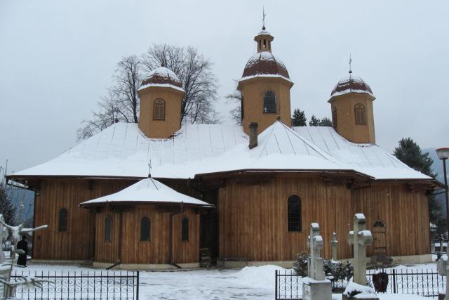 Liturghia copiilor la Câmpulung Moldovenesc
