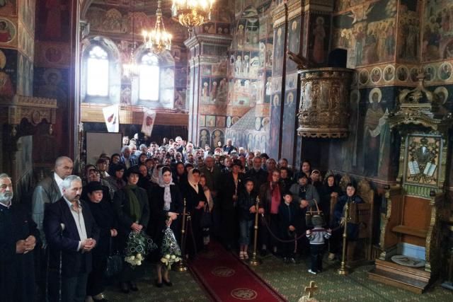 Pelerini din Blăgeşti în pelerinaj la Catedrala arhiepiscopală din Roman