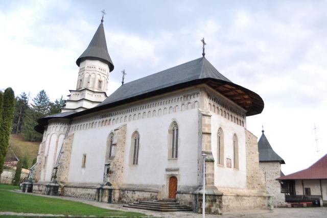 „Maica Domnului este apa cea vie într-o lume însetată şi cuprinsă de moarte“