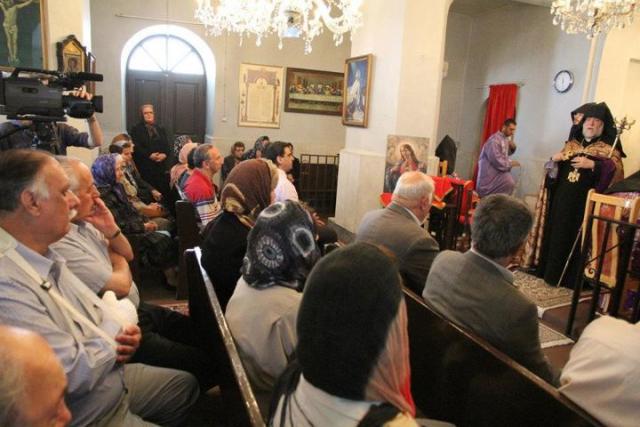 Catholicos-ul Armenilor Aram I în vizită la Teheran
