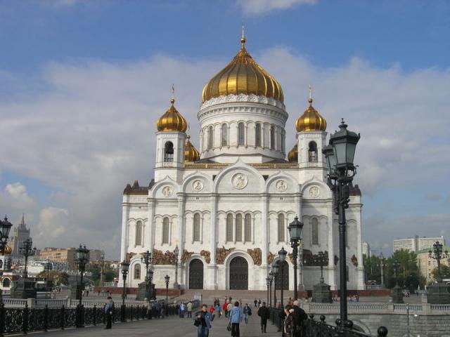 Sondaj: încrederea ruşilor în Biserică