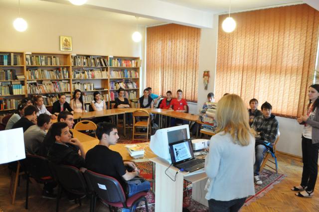Proiect pentru prevenirea consumului de droguri, în trei licee din Iaşi