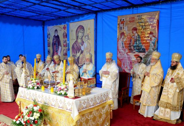 Sărbătoarea Sfinţilor Împăraţi Constantin şi Elena la Patriarhie