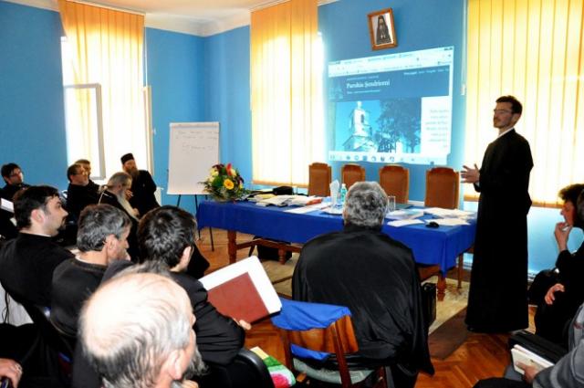 Primele 35 de saituri ale parohiilor botoşănene au fost predate preoţilor parohi