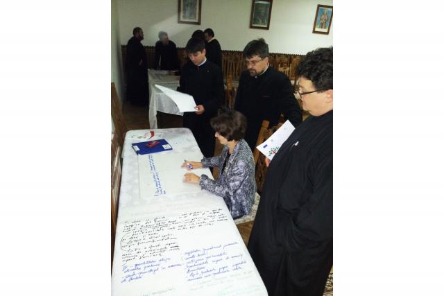 Paşi noi în dezvoltarea serviciilor sociale din cadrul Arhiepiscopiei Romanului şi Bacăului