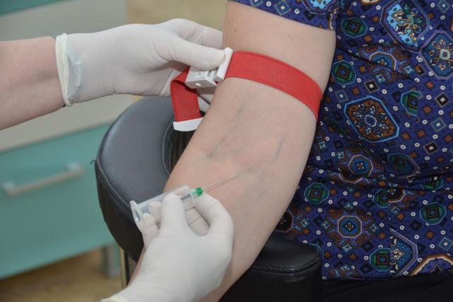 700.000 de români suferă de hepatita C