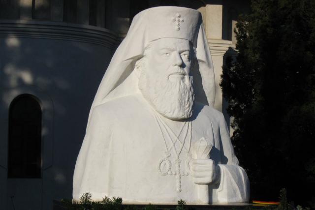 Parastas pentru patriarhul Teoctist, în satul Victoria