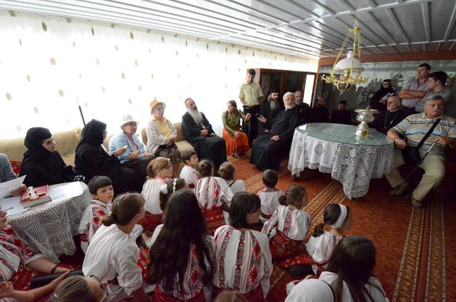 „Cine vede sfinţii pictaţi de Grigorescu îşi doreşte să devină călugăr”