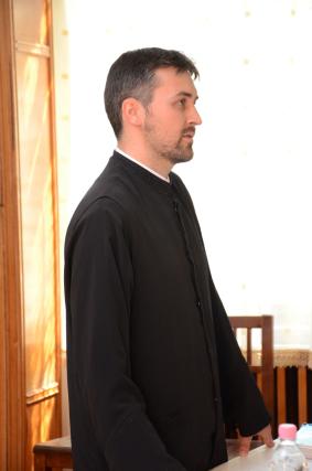 Părintele Gabriel Nastasă, doctor al Facultăţii de Teologie Ortodoxă din Bucureşti
