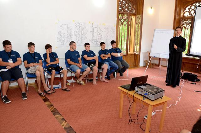 Şcoală de vară pentru elevii seminarişti din Arhiepiscopia Iaşilor