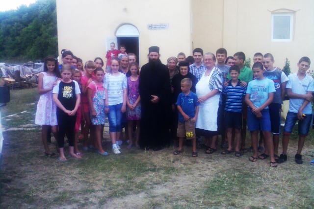 „Prin această tabără pregătim viitorii creştini ai Bisericii“