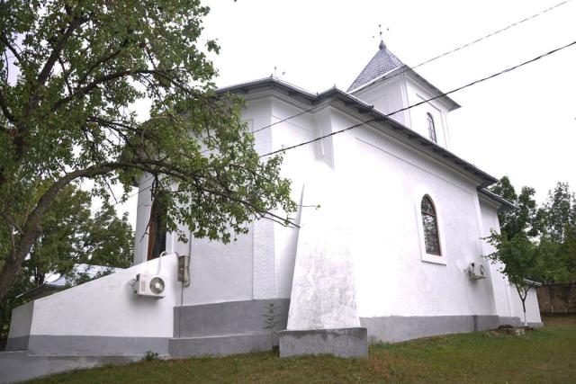 „În faţa icoanei Maicii Domnului ne arătăm aşa cum suntem cu adevărat“