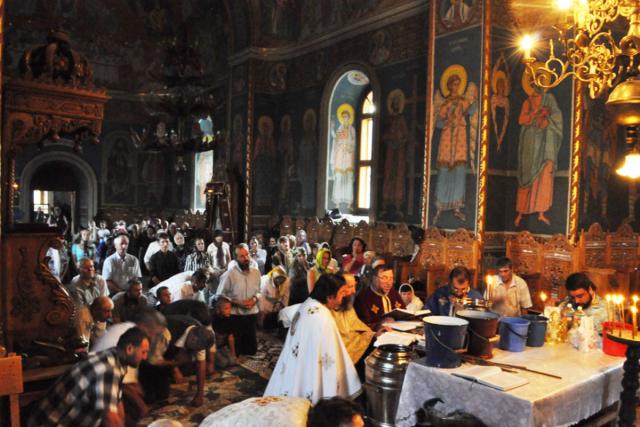 Cercuri pastorale în două parohii din Arhiepiscopia Iaşilor