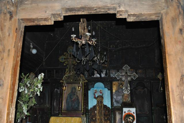 „Mai aproape de Dumnezeu“, în bisericuţa de la Todireşti
