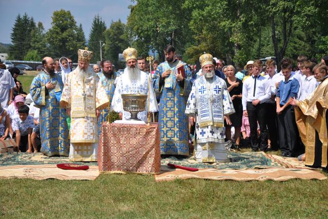 „Sfinte Părinte Ioane, roagă-te pentru noi, fiii tăi!“