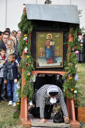 „În familiile voastre trebuie să fie iubire, iertare şi naştere de prunci“