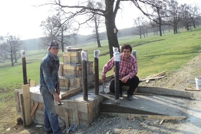 Drumul Crucii de la Mănăstirea Hadâmbu