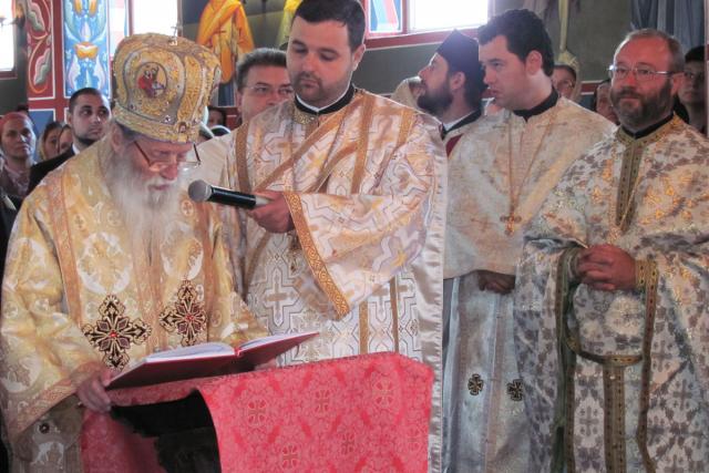 Binecuvântări arhiereşti în trei parohii ale Moldovei