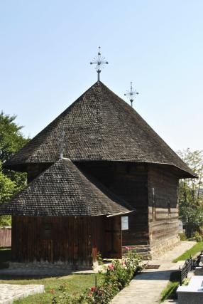 Biserica de la Văleni, o copleşitoare călătorie în trecut