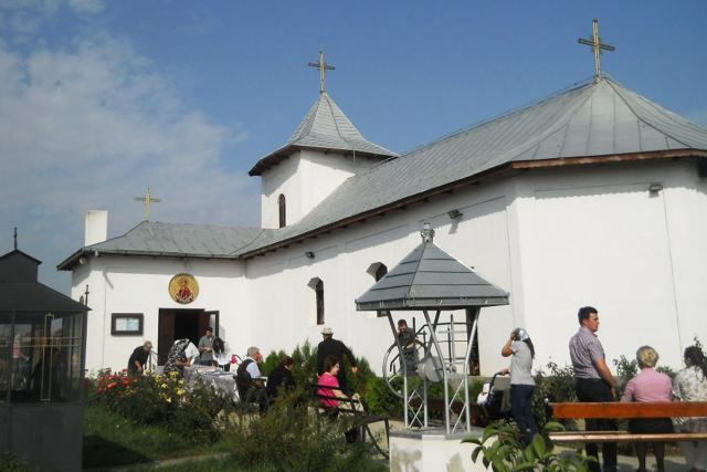 O comunitate mică, dar cu o intensă activitate filantropică