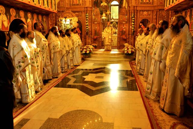 Mănăstirea Pângăraţi şi-a sărbătorit ocrotitorul
