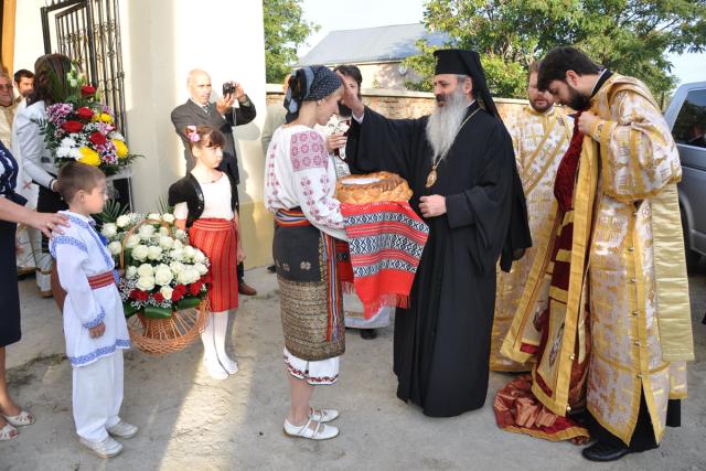 „Biserica este loc de tămăduire pentru sufletele noastre cuprinse de răni“