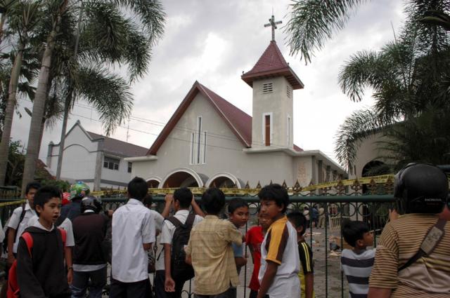 9 Biserici creştine închise datorită presiunii islamiste în Indonezia