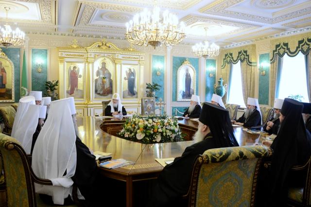 Sesiune de lucru a Sfântului Sinod al Patriarhiei Ruse
