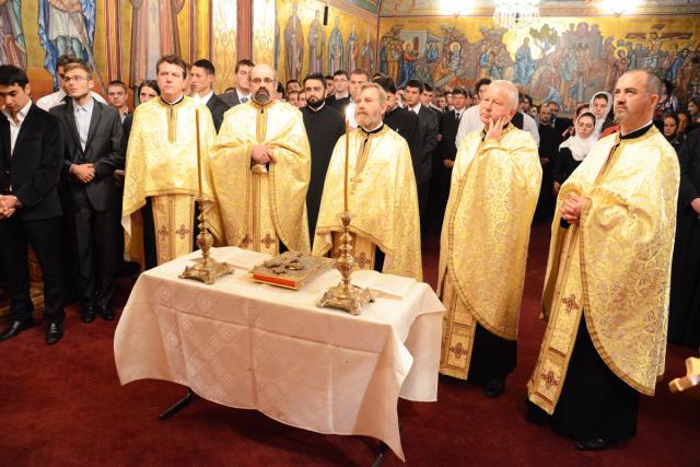 „Rog pe Bunul Dumnezeu să binecuvânteze acest an universitar“