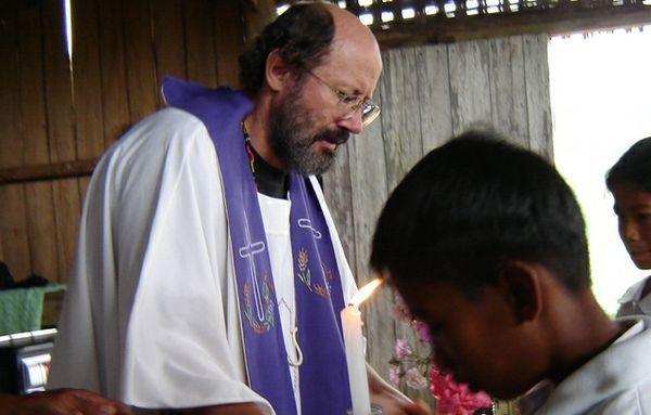 Preot creştin italian ucis în Filipine