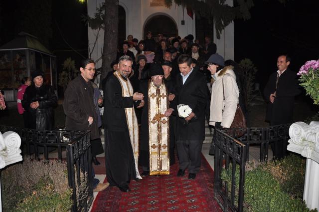 La împlinirea a 100 de ani, părintele Octavian Stoica a primit „Crucea Moldavă“