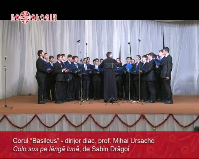 "Colo sus pe lângă lună"
