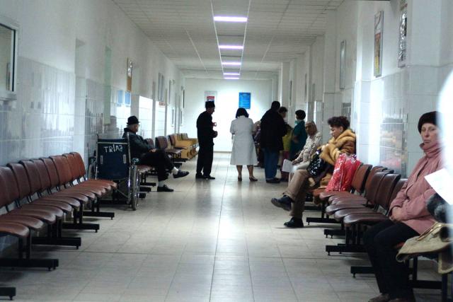 A fost reglementat programul de vizită în spitalele româneşti