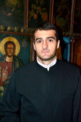 Bisericuţa din satul slatinelor