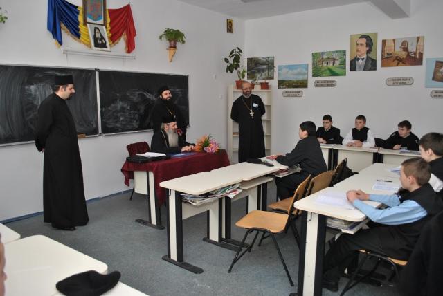 Liturghie arhierească şi lansare de revistă la Seminarul Teologic Dorohoi