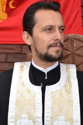 Bisericuţa din Corni: o enclavă de românism