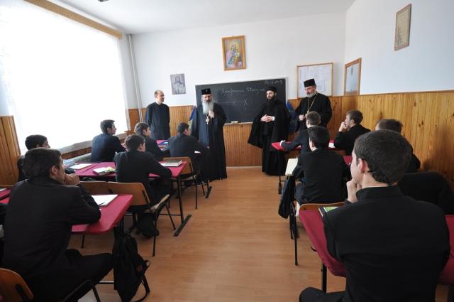 Zi de rugăciune şi de întâlnire cu elevii Seminarului Teologic Botoşani