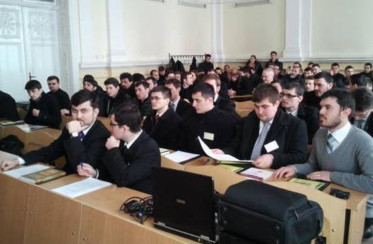 Simpozion Naţional Studenţesc la Facultatea de Teologie din Arad