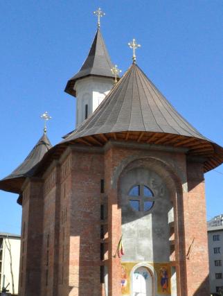 Fragment din moaştele Sfântului Iulian, pentru biserica din Campusul „Tudor Vladimirescu“