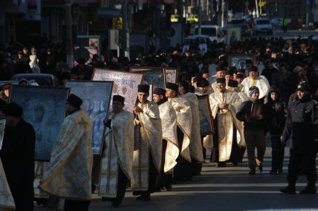 Dreapta credinţă, mărturisită prin pelerinaj la Roman