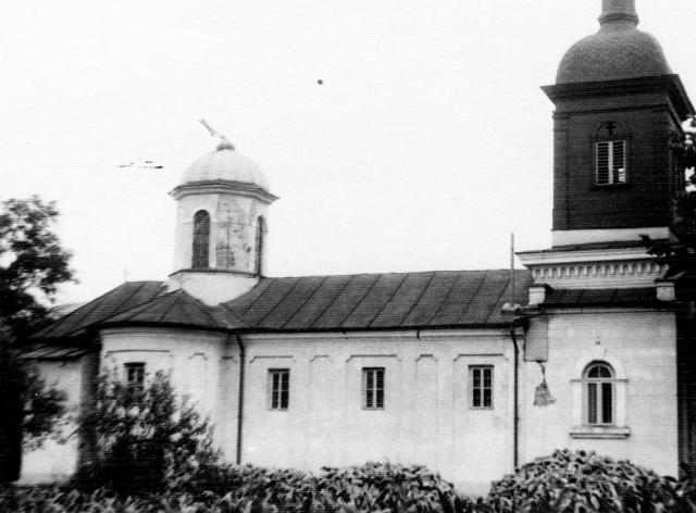 Biserica din Plopeni, „loc osârdic de-nvăţare şi de sfântă închinare“