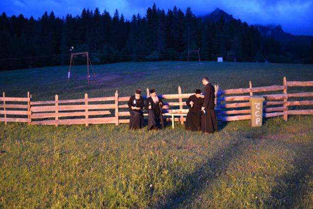 Preoţii Protopopiatului Piatra Neamţ, în conferinţă semestrială de primăvară