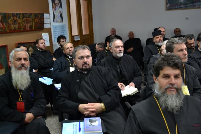 Preoţii Protopopiatului Piatra Neamţ, în conferinţă semestrială de primăvară