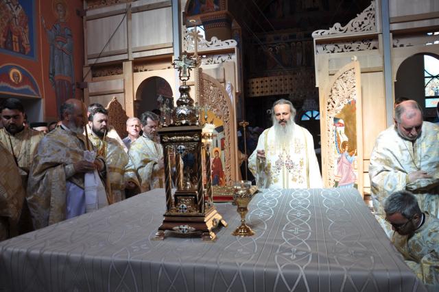 A fost sfinţită Biserica „Sf. Prooroc Daniel“ şi „Sf. Mc. Ioan Valahul“ din Iaşi