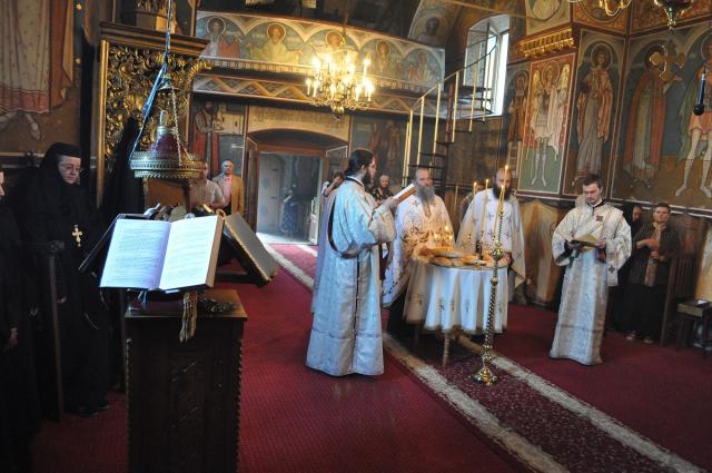 Moment de sărbătoare la Mănăstirea Copou